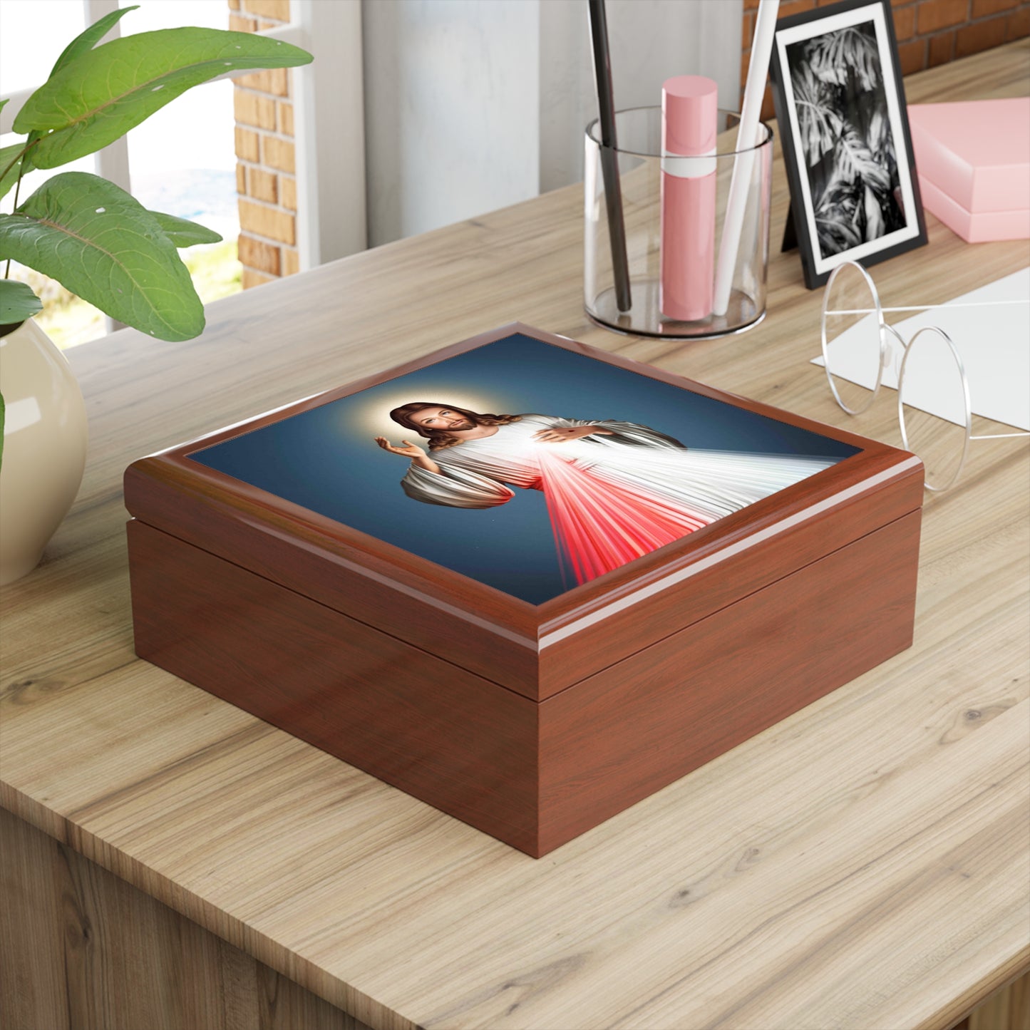 Divine Mercy #ReliquaryBox #JewelryBox