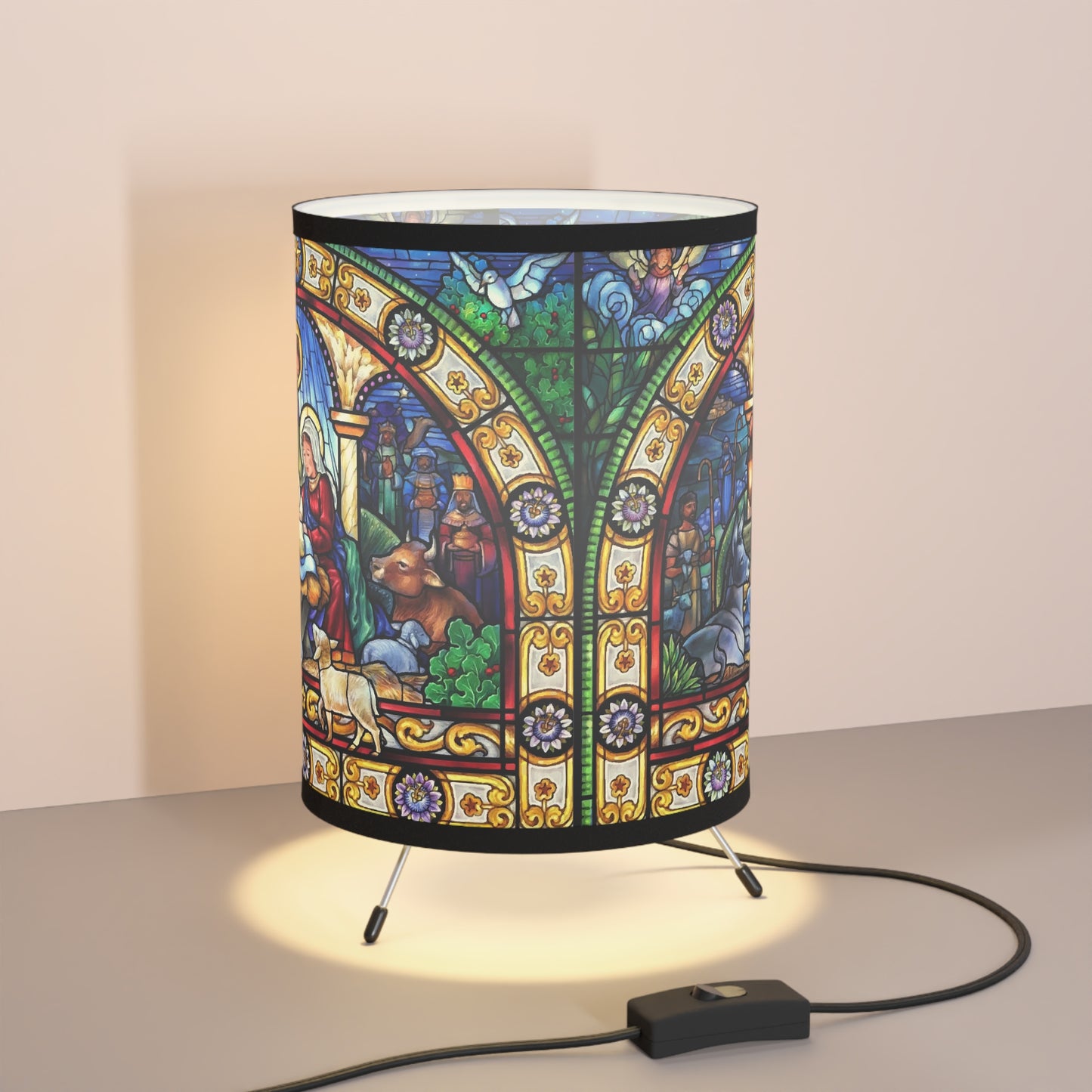 Holy Family Nativity - Tripod #Lamp #Christmas