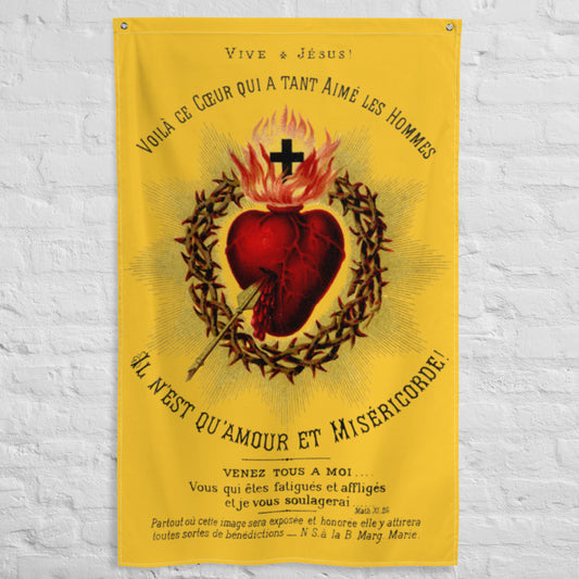 Sacred Heart - Voilà ce Cœur  Flag ✠ 34½ x 56 inches (87.6x142.2 cm)